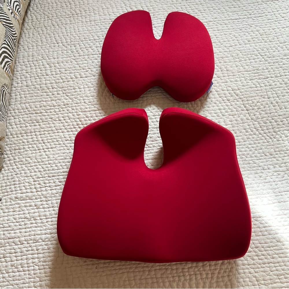 Cushion Lab back and seat support set, like new. Large, Red.